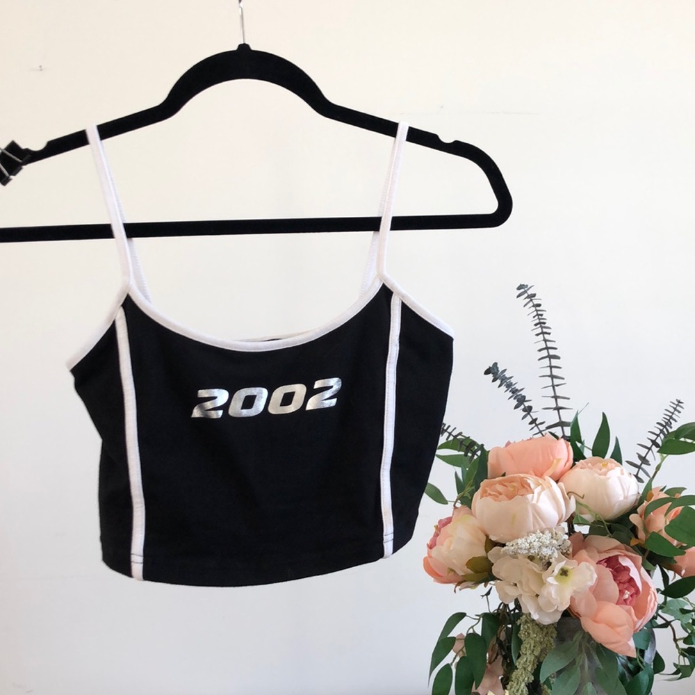 Graphic Crop Top